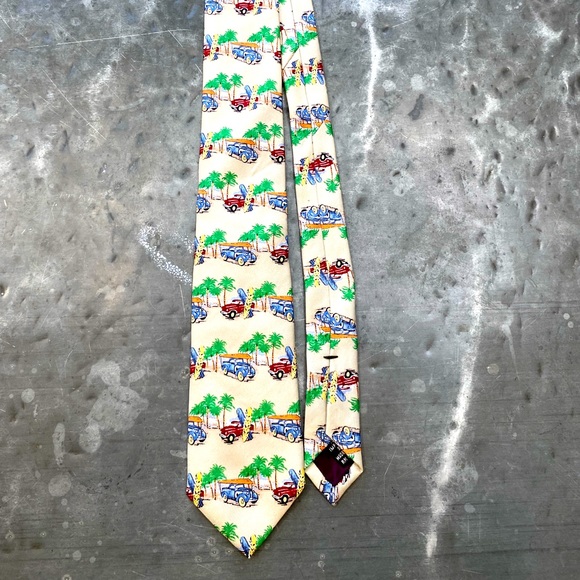100% silk youth tie -surfing/palm tree print! - Picture 1 of 3